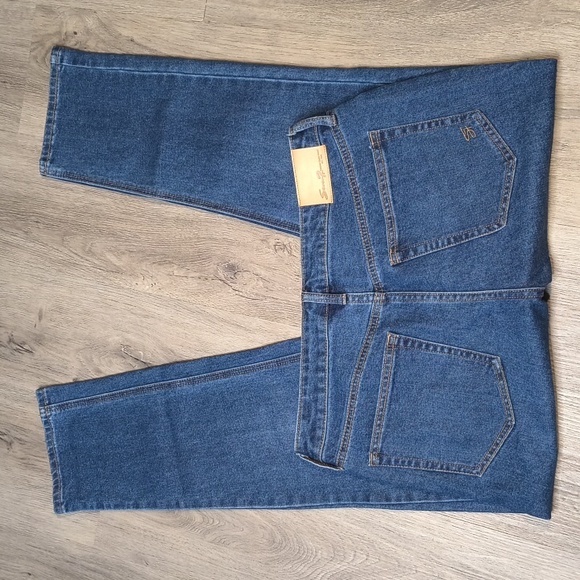 sac306🧵Seven7 High Rise Slim Straight Jeans w/ 28" Inseam Denim Jeans - Picture 2 of 7